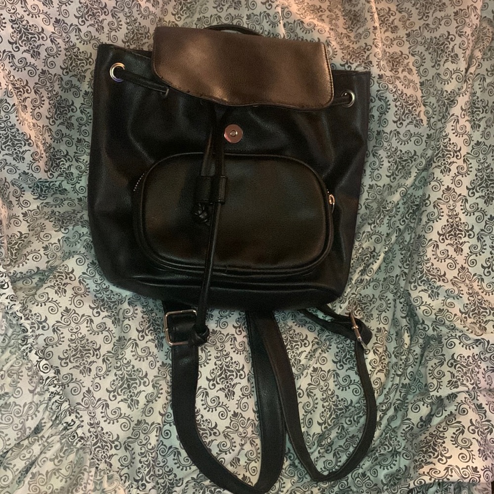 Wild Fable Black bag pack
